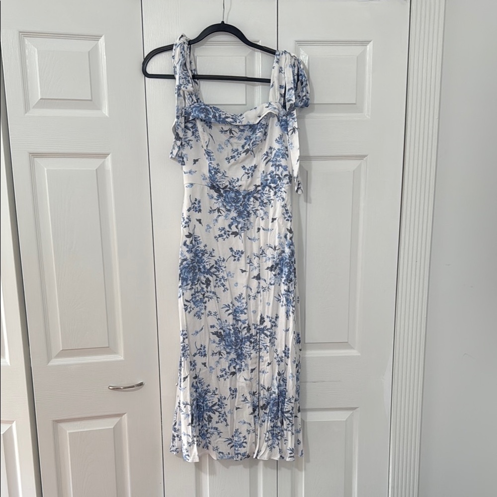 Floral Blue and White Dress size medium